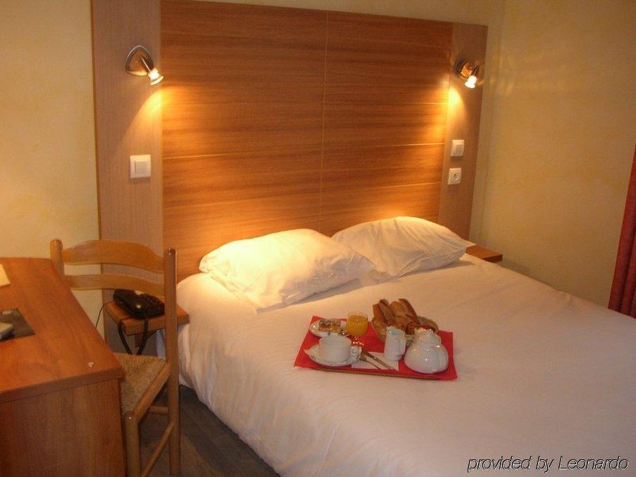 Brit Hotel Macon Centre Gare الغرفة الصورة