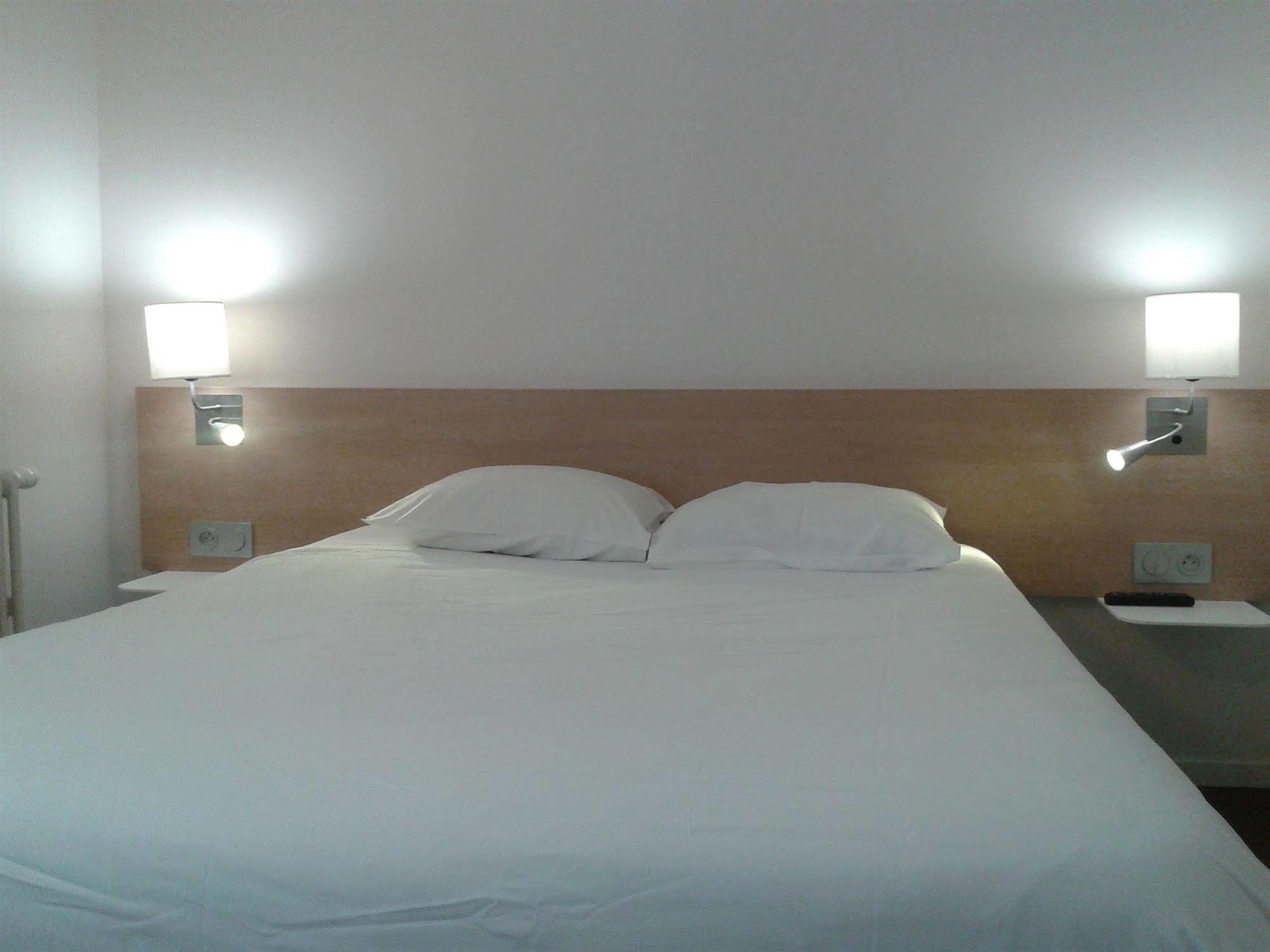 Brit Hotel Macon Centre Gare المظهر الخارجي الصورة